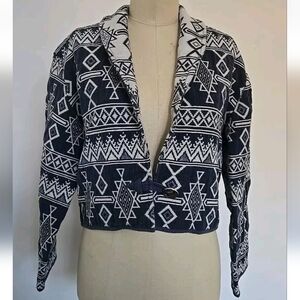 VTG Flashback Women's Size M Crop Jacket Top Long Sleeves Tapestry Blue White